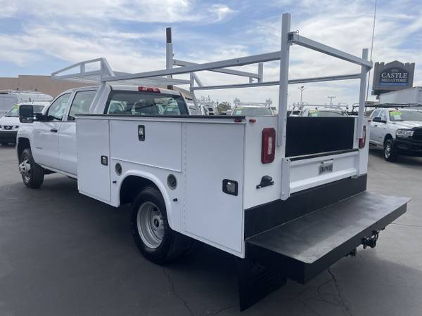 2019 Chevrolet Silverado 3500 4x4 Crew Cab Camioneta de Servicio/Utilitaria - $45,995 (Mesa)63612808871427124
