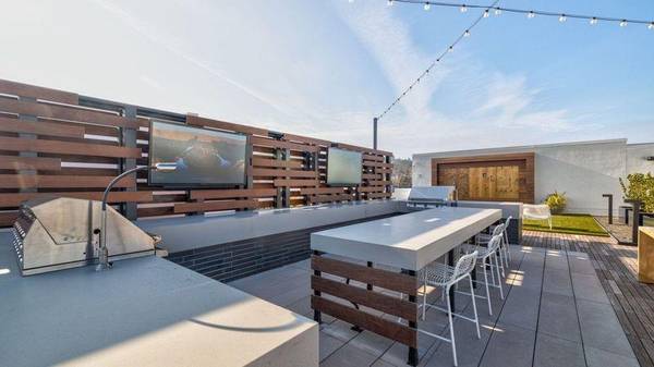 $3,075 / 1br - 814ft2 - Roof Deck, Resident-Controlled Air Conditioning, Walk-In Closets (walnut creek)63868153161731122