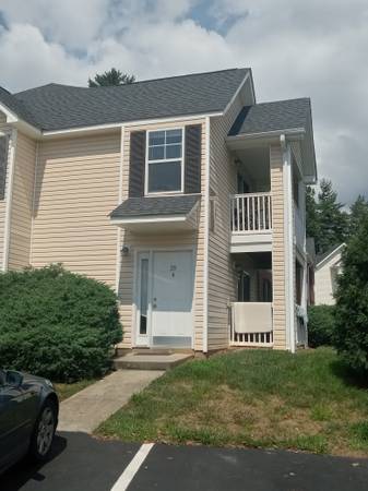 $567 / 3br - Townhouse Tranquilo Busca Compañero de Cuarto Tranquilo - $567 (Arden)64029208820611120
