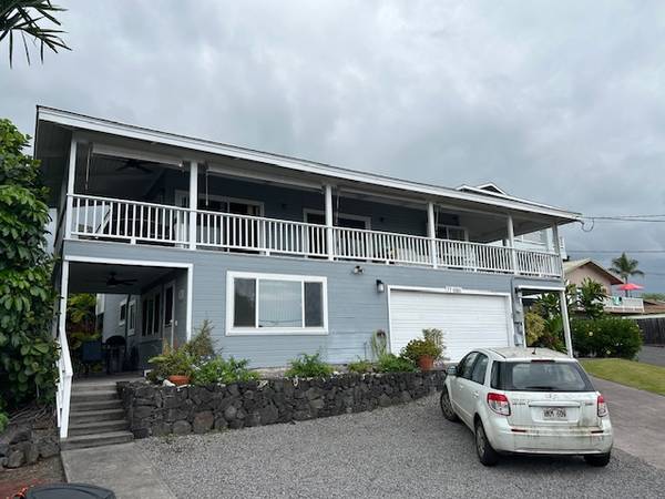 $3,900 / 3br - Furnished 3 bedrm, 2bath Upstairs of House with Lanai (Kailua Kona)63939666341634120