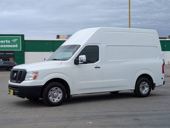 2017 Nissan NV2500 HD SV  High Roof Cargo Van Van - $25,555 (FAM Vans Inc)63654704388865121