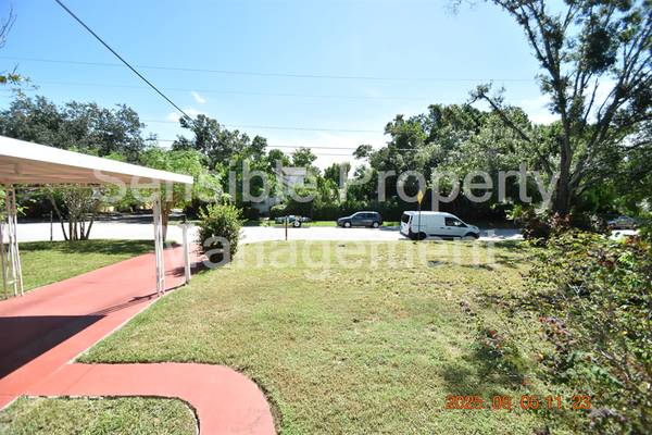 $2,095 / 3br - 1144ft2 - 4326 22nd St. N  3 bed SFR, carport, large yard, no carpet, no HOA (St Pete)63991086069891124
