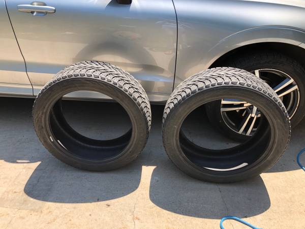 TWO WINTER NOKIAN R3 255/45/R20 1