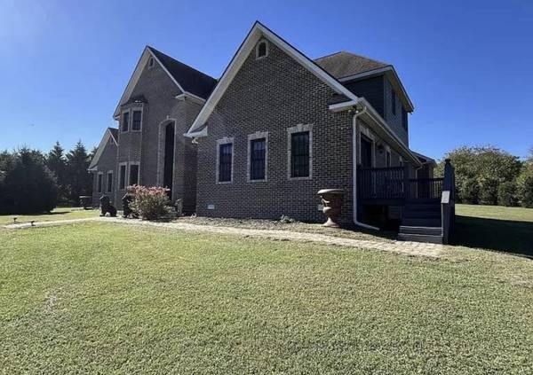 $994,000 / 6000ft2 - Beautiful home former recording studio63680301080961120