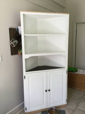 Corner Cabinet 1