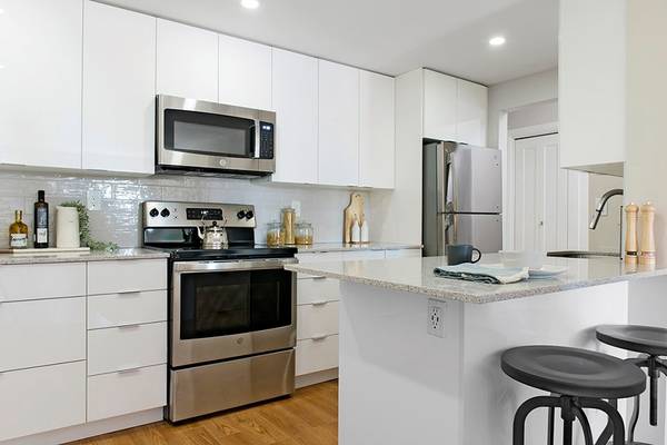 1 Bed, Availability 24 Hours, Tennis Court 1