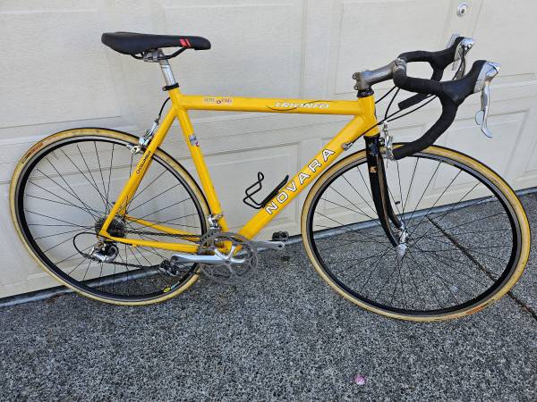 Novara Triunfo bicicleta de carretera 53 cm - $250 (Federal Way)63471372606465120