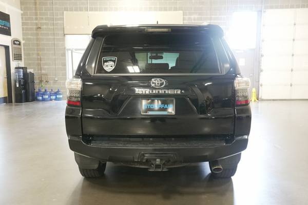 2016 *Toyota* *4Runner *4WD 4dr V6 SR5 Premium* Black - $24,991 (Stouffair Motors)63617276052739124