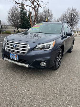 2017 SUBARU OUTBACK  LIMITED WAGON AWD 1