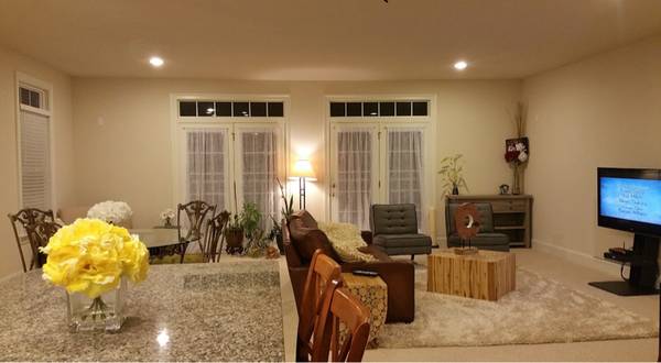 $3250.00 / 3br - 3165ft2 - Spacious 3,160 sq ft end-unit townhome in a top-rated school district63822011928577122