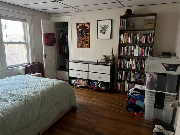 Quiet Apt on River between Harvard and MIT 1