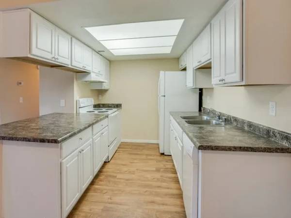 $1,123 / 1br - 658ft2 - 1/bd, Dishwasher, Public Transportation63907028527619121