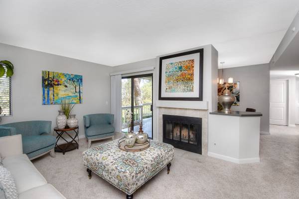 $3,195 / 2br - 1060ft2 - Close To Everything, Far From Ordinary - 2 Bed/2 Bath Apartment Home (15639 Avenida Alcachofa)63621352312577121