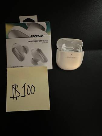 Bose Bluetooth QuietComfort Ultra Earbuds 1