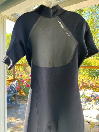 MULTIPLE new and used WET SUITS FOR SALE