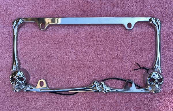 LED illuminated license plate frame 1