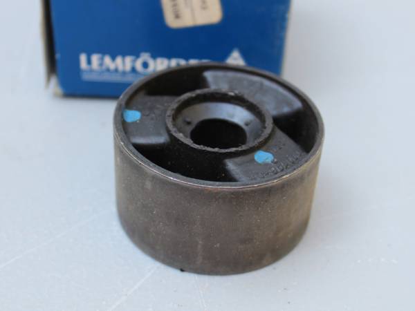 ‘84-93 BMW Control Arm Bushing 1