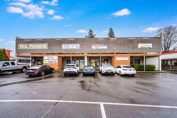 $2,300 / 1500ft2 - $2,300 / 1500ft2 - FIRST FLOOR RETAIL SPACE! ONLY $2,300 / MONTH!* (AUBURN)64031134823169121