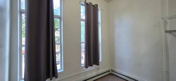 $985 / 2br - 800ft2 - Cedar Riverside 2 BDRM 1 BATH Apt in MPLS 413-1 (Westbank)63868702728193124