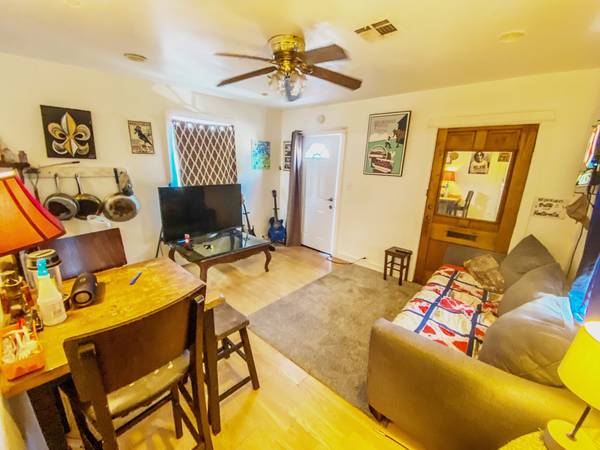 $1,200 / 1br - 500ft2 - City Park 1 Bedroom, All Utilities Included, Central AC (Mid City)63881896259329122