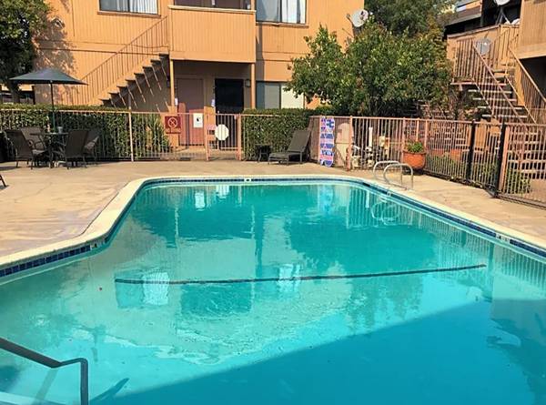 $1,395 / 1br - ¡AHORA A MITAD DE PRECIO TU 2º MES! Amigable para bicicletas, admitimos mascotas, piscina (Sacramento)63844737232385121
