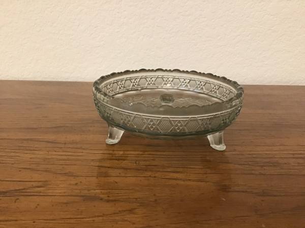 Bird & Strawberry Serving Dishes w/3 Feet 1