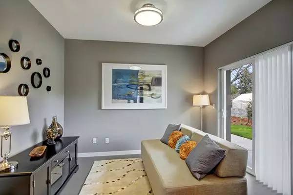 $2,700 / 2br - 974ft2 - 2 Months FREE RENT On This Spacious 2 Bed, 2 Bath home in Bellevue! (Bellevue)63688586846083123