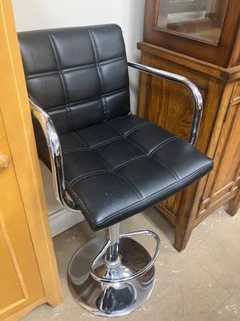 Set of 2 Adjustable Barstools 65134 1