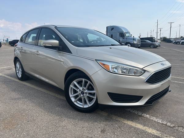 2017 Ford Focus Hatchback SE 77K miles 4cyl automatic cold a/c 1