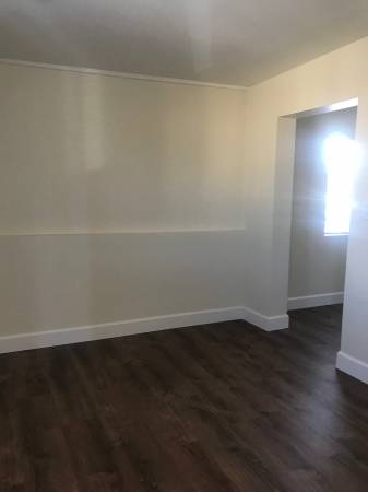$1,375 / 1br - 325ft2 - Pacific Beach Very Nice One bedroom (Pacific Beach)63701704854019123