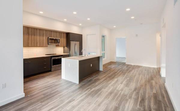 $5,488 / 2br - 1211ft2 - In-home, stacked washer and dryer, Nest thermostats (redwood city)63834322841731121