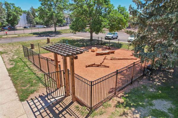 $1,195 / 2br - 750ft2 - Flex Rent, Incredible Mountain Views, Fitness Center (360 N Murray Blvd, Colorado Springs, CO)63687119512195122