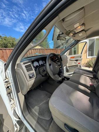 2006 RAM 2500 - Photo 14