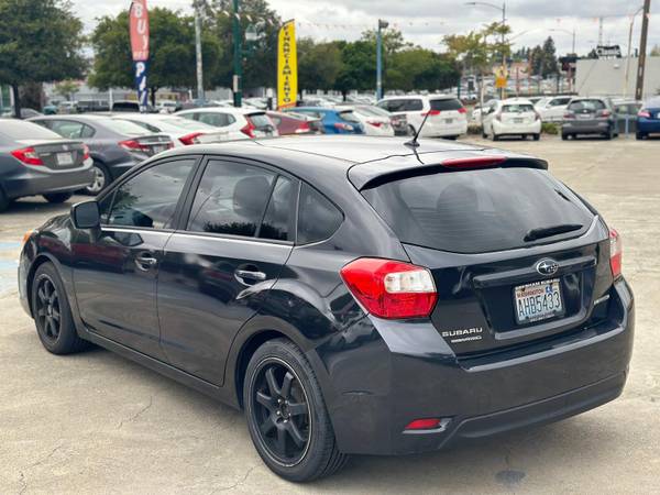 2012 Subaru Impreza 2.0i Wagon AWD y en excelente estado 4D - $8.995 (Hayward / Castro Valley)63470883136897124