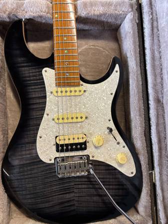 Sire, Larry Carlton Strat 1