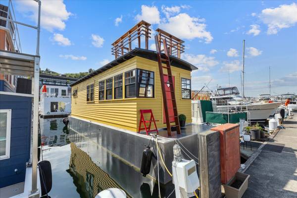 $420,000 / 1br - 912ft2 - New Construction Houseboat w/ Lake Views - Rentals allowed! (Lake Union/Seattle)64189097656322120