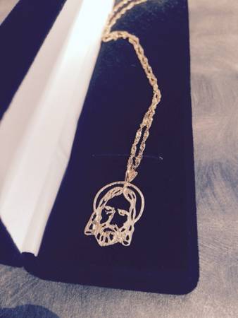 Ld’s 10k yellow Gold Diamond cut Face of Christ 1