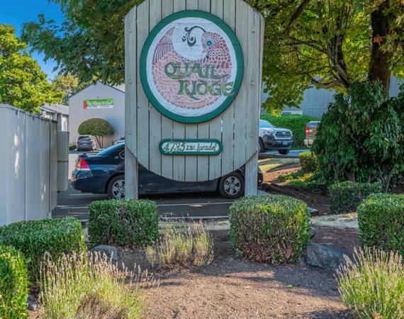 $1,450 / 2br - 2 Bed Apt Well Maintained + Holly Farm Park, Easy TriMet Access (Portland)63956785320963123