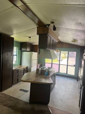 $900 / 1br - 650ft2 - Furnished Retro Mobile Home in 55+ Mobile Home Park (NW of University Mall Area)63976137109634122