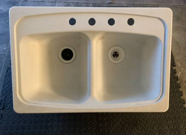 Solid Surface Sink 1