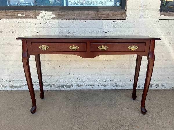 Queen Ann console Mahogany 2 drawer entry table/ sofa table 1