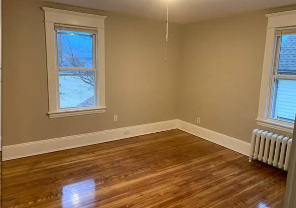 $1,700 / 2br - 2 bedroom appartment, renovated (Chicopee)64017046208258122