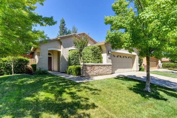 $3,200 / 3br - 1434ft2 - Spacious Single-Story Home 3BR/2BTH (Folsom)63900441040514120