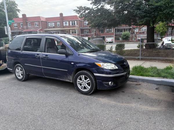 Minivan Mazda MPV LX 2007 - $1.995 (Flushing)63654721888003120