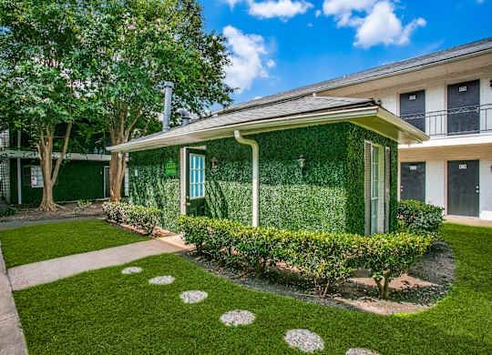 $699 / 1br - 629ft2 - 1 bedroom (8900 Chimney Rock Rd, Houston, TX)63924042228866124