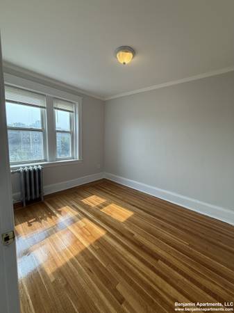 $2,800 / 2br - ** SIN COMISIÓN ** Disponible AHORA ** Calefacción y Agua Caliente incluidos ** Se permiten mascotas ** (Brighton)63699544911363123