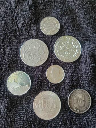 Assorted World Silver coins, near or below spot 1
