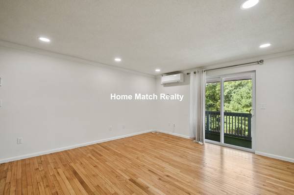 $2,200 / 2br - Leominster 2 Bed/1.5 Bath Condo | Abbey Rd63871206484227124