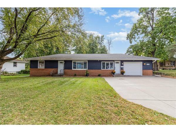 $309,900 / 3br - 1513ft2 - Just Listed - 618 Tyler Street (Anoka)64003959387139120