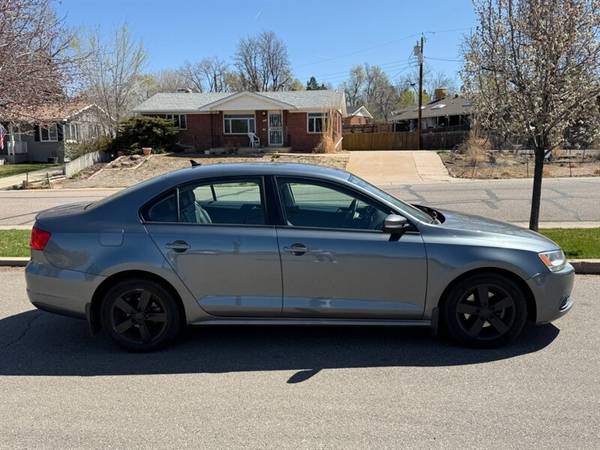 2012 Volkswagen Jetta TDI - $5,99163612445765889123